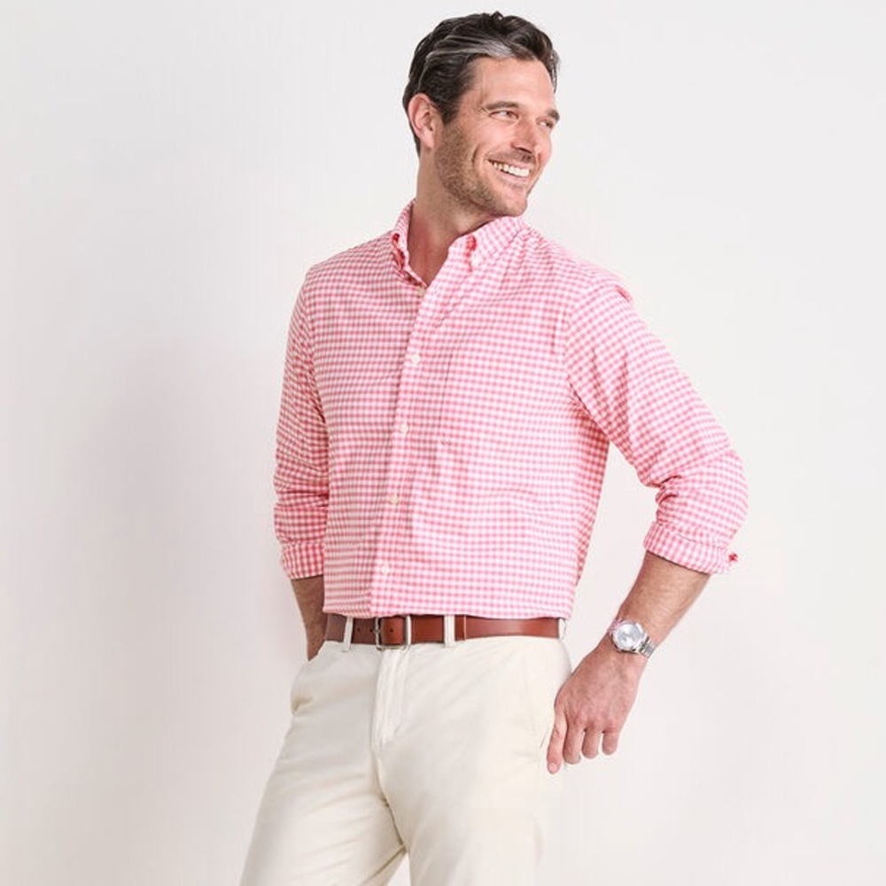 Vineyard Vines Slim Fit Tucker Button Down Shirt in Pink Gingham